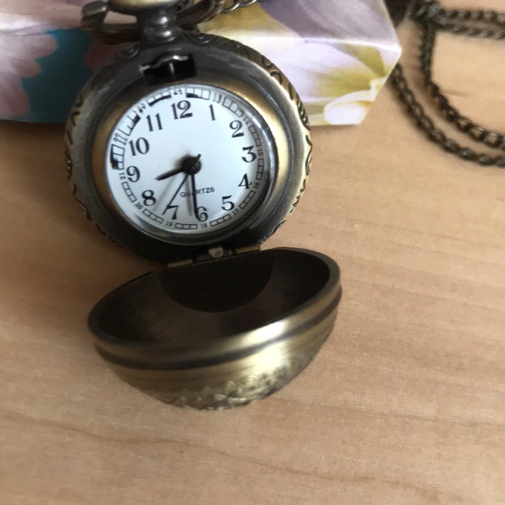 Watch - Picture 6 of 6